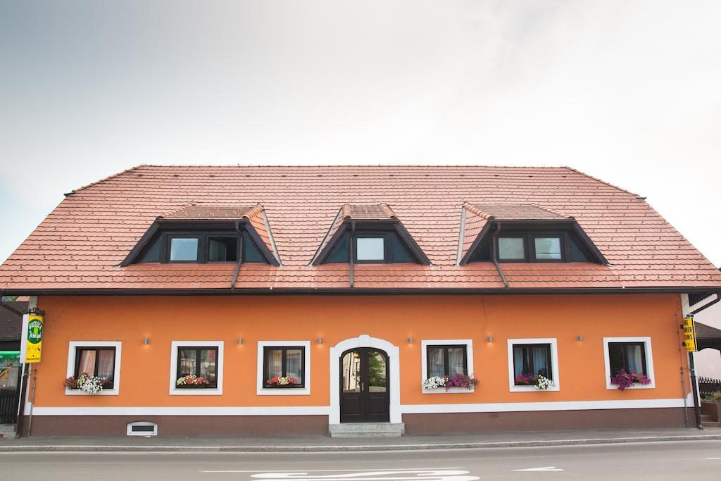 Guest House Pri Treh Lipah Ptuj Exterior foto